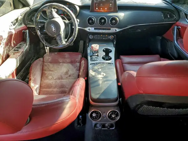 KNAE55LC9J6019832 2018 KIA STINGER - Image 8
