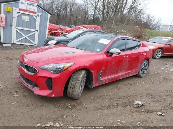 KNAE55LC9J6028465 2018 KIA STINGER - Image 2