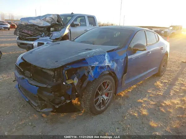 KNAE55LC9J6030667 2018 KIA STINGER - Image 2