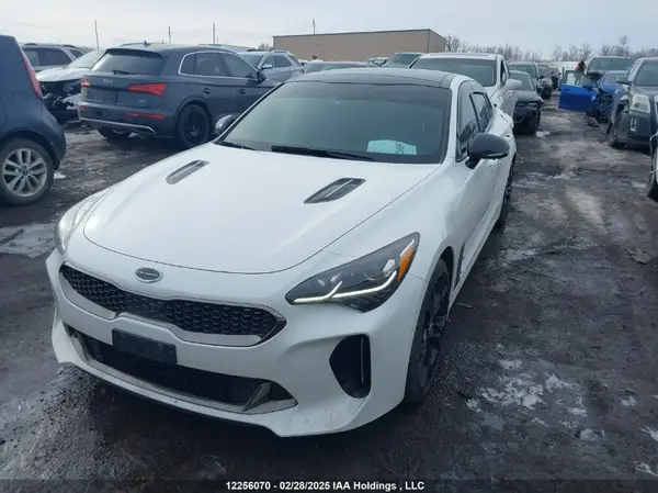 KNAE55LC9J6030779 2018 KIA STINGER - Image 2