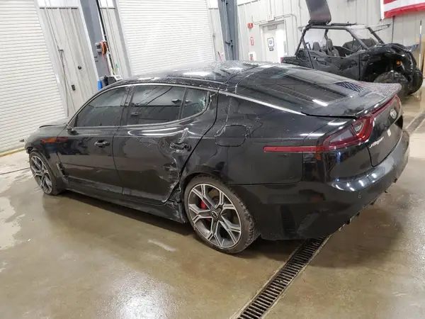 KNAE55LC9J6035769 2018 KIA STINGER - Image 2