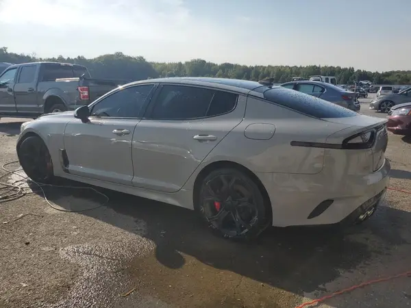 KNAE55LC9K6054615 2019 KIA STINGER - Image 2