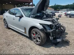 KNAE55LC9K6059698 2019 KIA STINGER