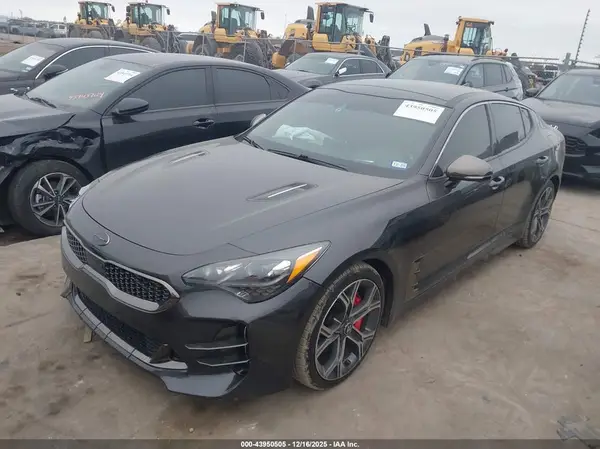 KNAE55LC9L6078267 2020 KIA STINGER - Image 2