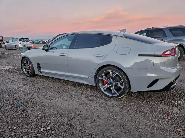 KNAE55LC9L6078558 2020 KIA STINGER - Image 2