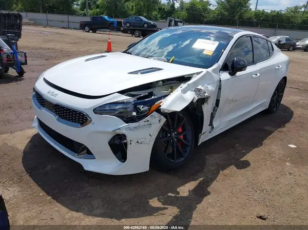KNAE55LC9N6112503 2022 KIA STINGER - Image 2