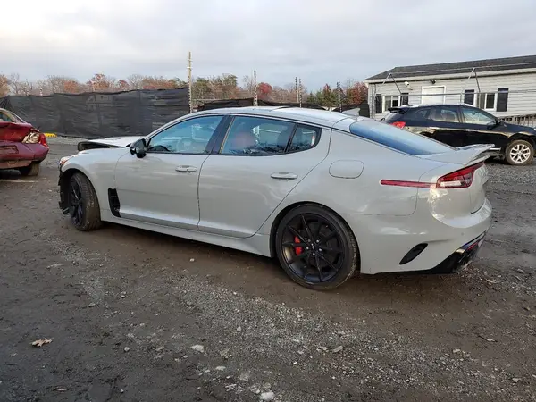 KNAE55LC9N6118849 2022 KIA STINGER - Image 2