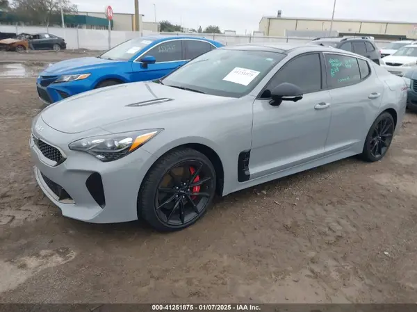 KNAE55LC9P6125755 2023 KIA STINGER - Image 2