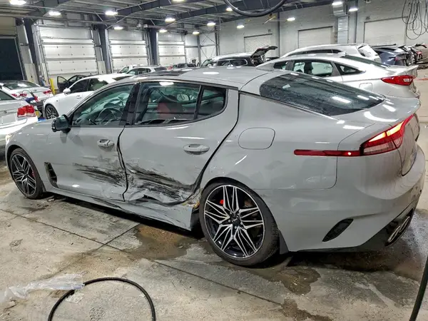 KNAE55LC9P6127215 2023 KIA STINGER - Image 2