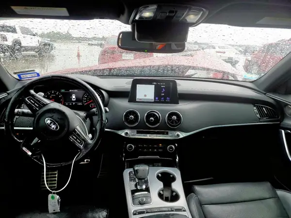KNAE55LCXJ6009732 2018 KIA STINGER - Image 8