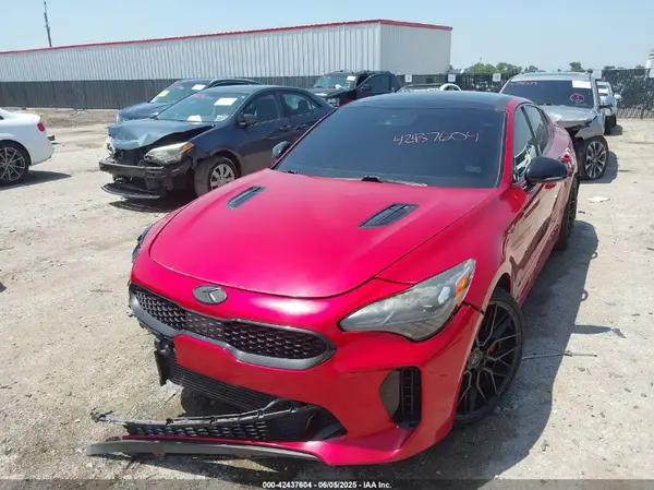 KNAE55LCXJ6012551 2018 KIA STINGER - Image 2
