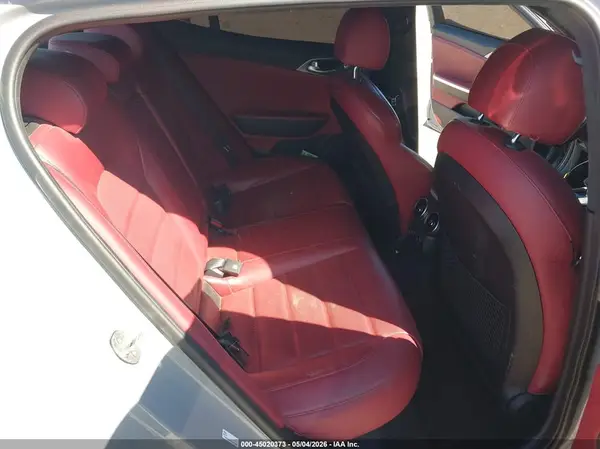 KNAE55LCXJ6013649 2018 KIA STINGER - Image 8