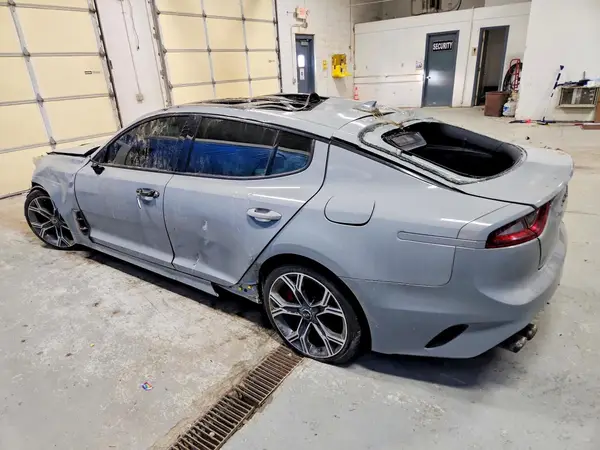 KNAE55LCXK6058995 2019 KIA STINGER - Image 2