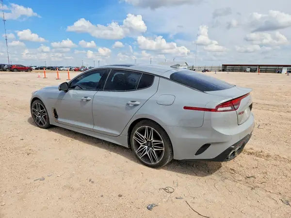 KNAE55LCXN6099857 2022 KIA STINGER - Image 2