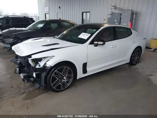 KNAE55LCXP6135128 2023 KIA STINGER - Image 2