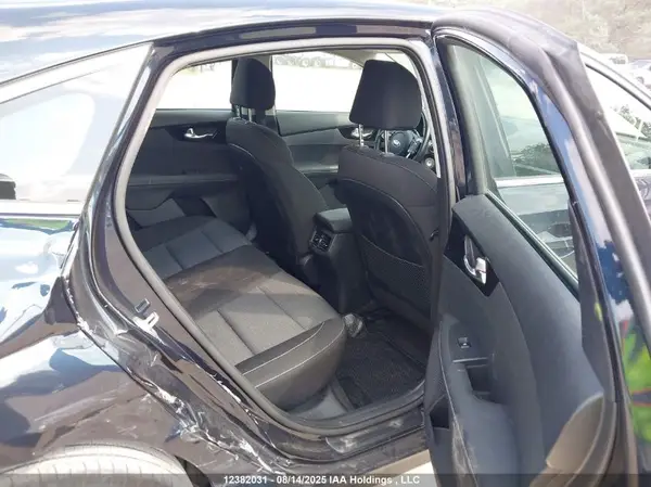 KNAF55AC1L5051609 2020 KIA FORTE - Image 8