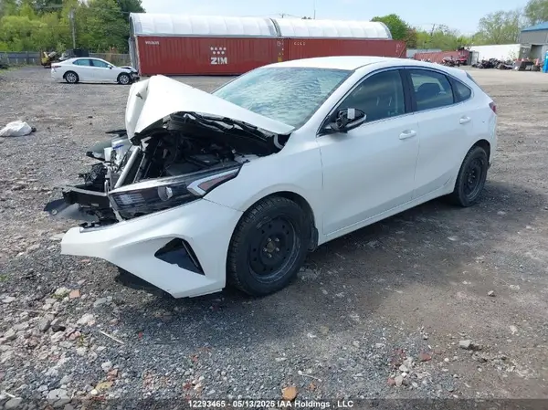 KNAF55AC3N5142402 2022 KIA FORTE - Image 2