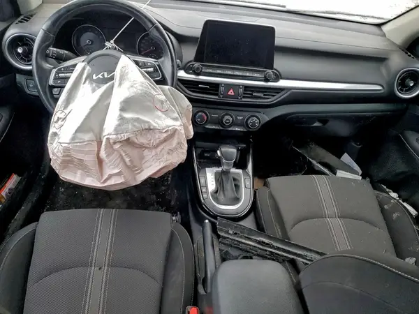 KNAF55AC5N5145964 2022 KIA FORTE - Image 8