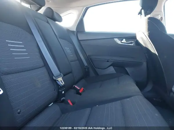 KNAF55AC7L5057043 2020 KIA FORTE - Image 8