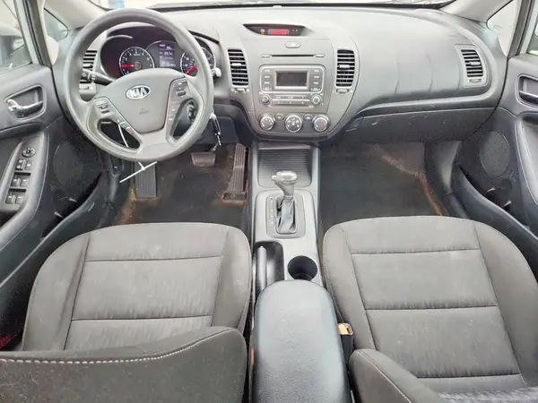 KNAFK4A60G5441863 2016 KIA FORTE - Image 8