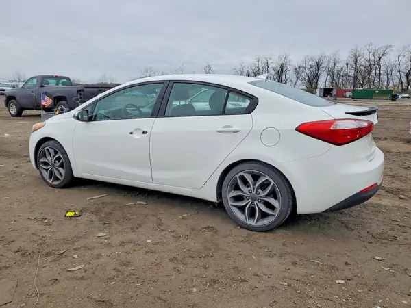 KNAFK4A60G5445976 2016 KIA FORTE - Image 2