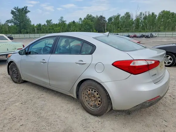 KNAFK4A60G5446657 2016 KIA FORTE - Image 2