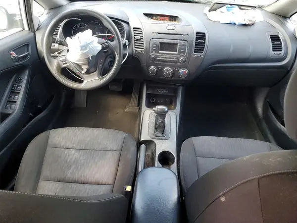 KNAFK4A60G5457836 2016 KIA FORTE - Image 8