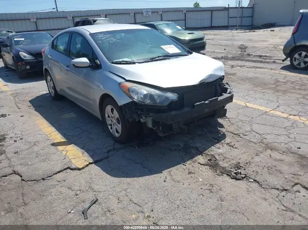 KNAFK4A60G5483255 2016 KIA FORTE - Image 1