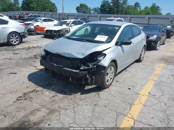 KNAFK4A60G5483255 2016 KIA FORTE - Image 2