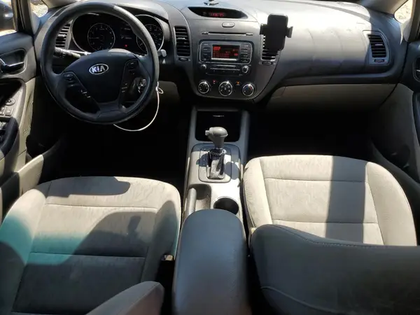 KNAFK4A60G5486205 2016 KIA FORTE - Image 8
