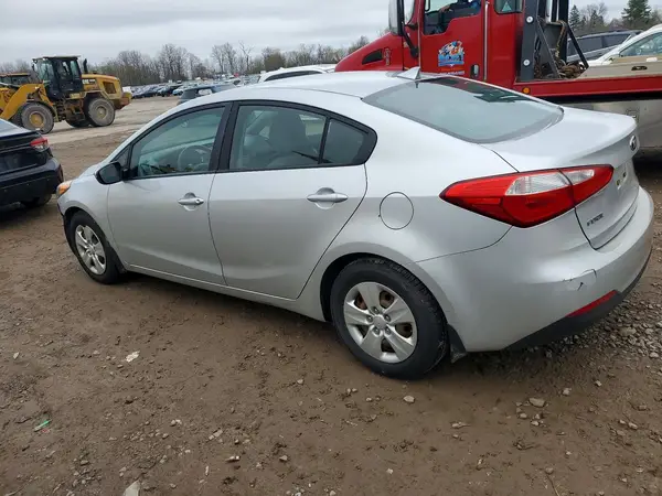 KNAFK4A60G5487063 2016 KIA FORTE - Image 2