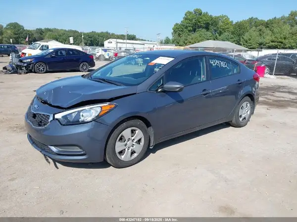 KNAFK4A60G5487497 2016 KIA FORTE - Image 2