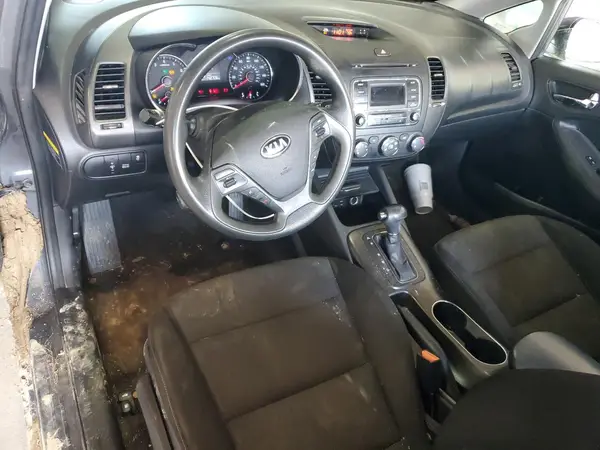 KNAFK4A60G5496443 2016 KIA FORTE - Image 8