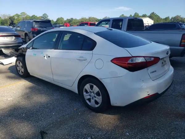 KNAFK4A60G5496667 2016 KIA FORTE - Image 2