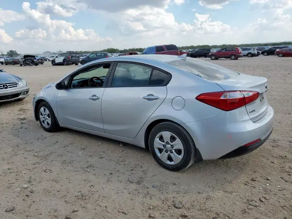 KNAFK4A60G5500524 2016 KIA FORTE - Image 2