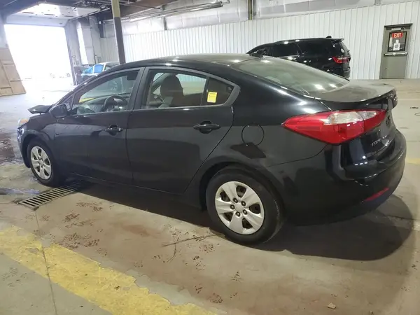 KNAFK4A60G5501379 2016 KIA FORTE - Image 2