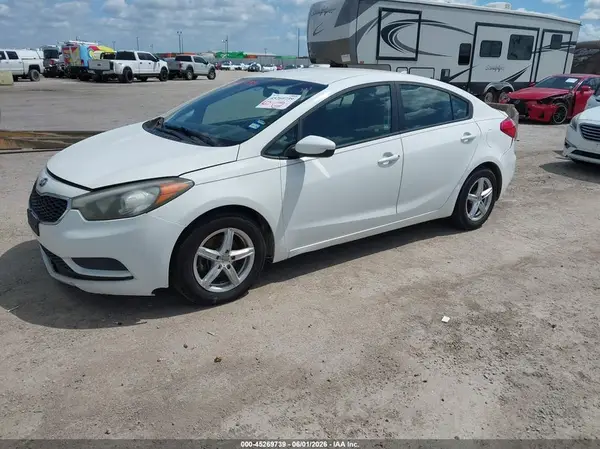 KNAFK4A60G5510115 2016 KIA FORTE - Image 2