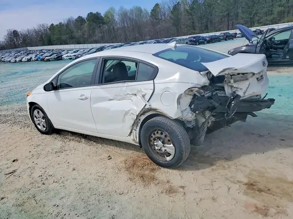 KNAFK4A60G5511393 2016 KIA FORTE - Image 2