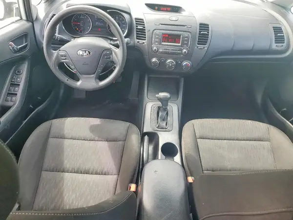 KNAFK4A60G5511393 2016 KIA FORTE - Image 8