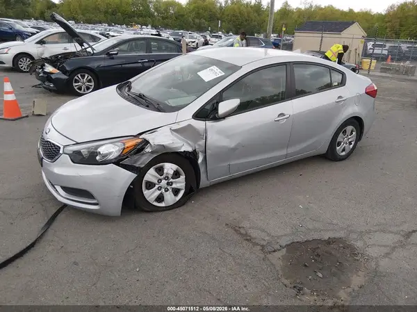 KNAFK4A60G5525648 2016 KIA FORTE - Image 2