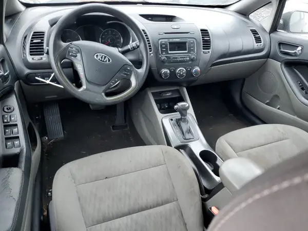 KNAFK4A60G5537265 2016 KIA FORTE - Image 8