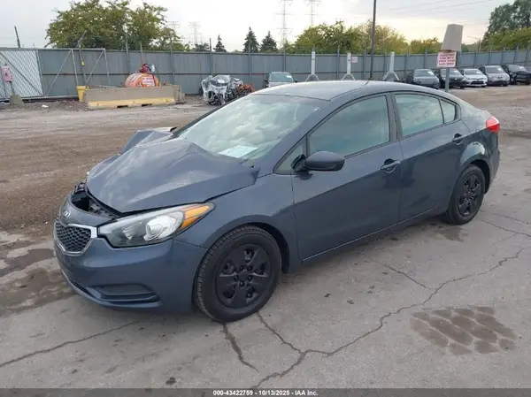 KNAFK4A60G5540229 2016 KIA FORTE - Image 2
