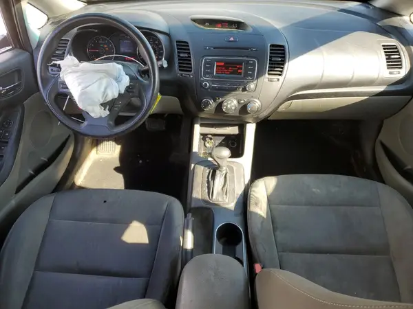 KNAFK4A60G5541977 2016 KIA FORTE - Image 8