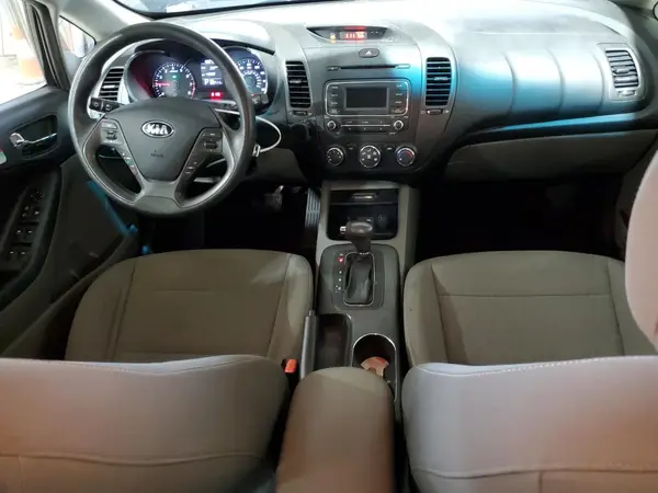 KNAFK4A60G5542028 2016 KIA FORTE - Image 8