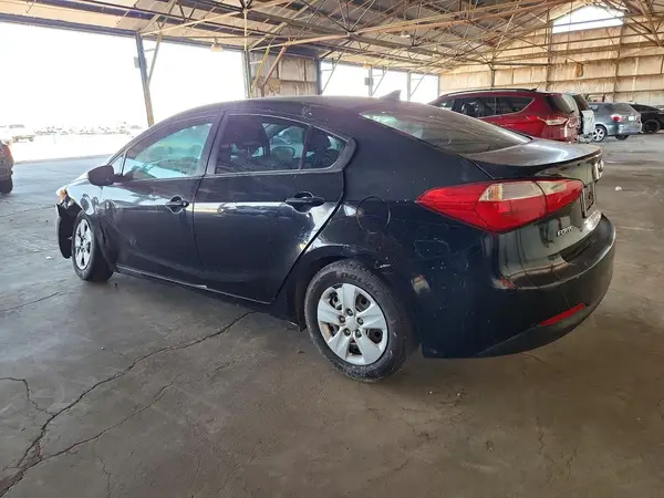 KNAFK4A60G5544913 2016 KIA FORTE - Image 2