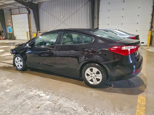 KNAFK4A60G5552252 2016 KIA FORTE - Image 2