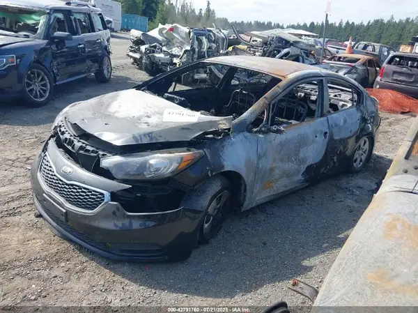 KNAFK4A60G5554437 2016 KIA FORTE - Image 2