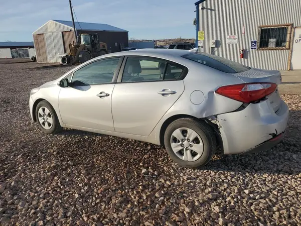 KNAFK4A60G5555197 2016 KIA FORTE - Image 2
