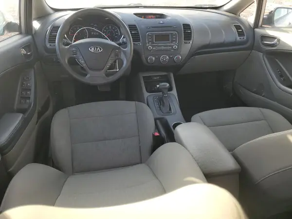 KNAFK4A60G5555197 2016 KIA FORTE - Image 8