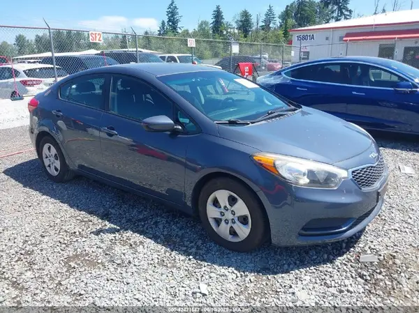 KNAFK4A60G5564160 2016 KIA FORTE - Image 1